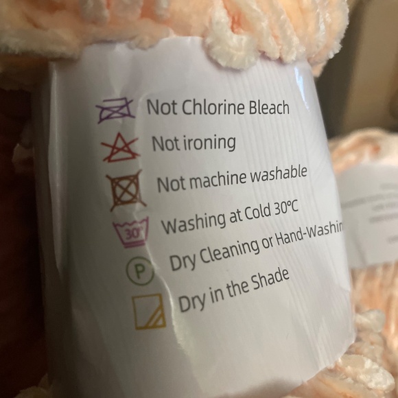 Yarn 🧶 - Picture 2 of 4